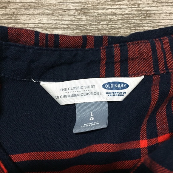 Old Navy The Classic Shirt Flannel Women’s L Blue Red Plaid Button Up Casual - Picture 8 of 9